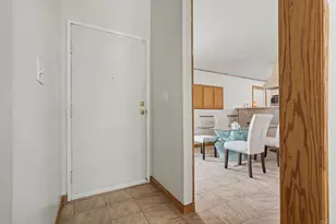 8461 Hudson Dr, San Diego, CA 92119 - Photo 9