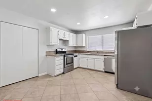 465 E Bradley Ave, El Cajon, CA 92021 - Photo 3
