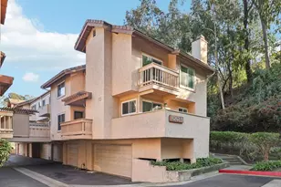 8262 Gilman Dr, La Jolla, CA 92037 - Photo 1