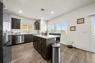 28464 Fressia Dr, Winchester, CA 92596 - Photo 13