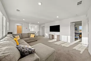 28464 Fressia Dr, Winchester, CA 92596 - Photo 5