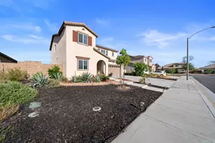 28464 Fressia Dr, Winchester, CA 92596 - Photo 3