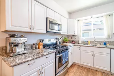 818 E Washington Avenue, Escondido, CA 92025 - Photo 5