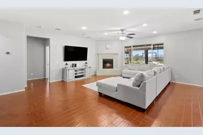 33896 Galleron Street, Temecula, CA 92592 - Photo 13