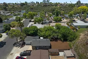 4674 Boxwood Dr, San Diego, CA 92117 - Photo 23