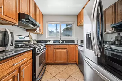 4674 Boxwood Drive, San Diego, CA 92117 - Photo 9