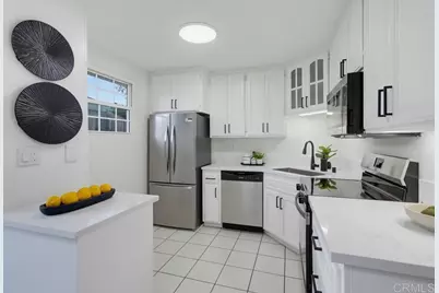 6954 Ballinger, San Diego, CA 92119 - Photo 3