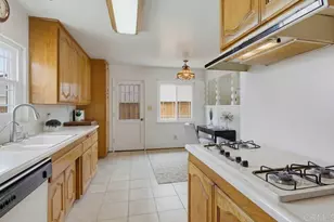 2638 Murray Ridge Rd, San Diego, CA 92123 - Photo 13