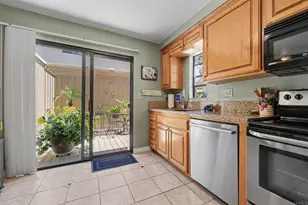 2728 Ariane Dr, San Diego, CA 92117 - Photo 9