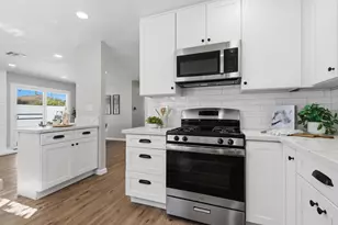 5736 Camber Dr, San Diego, CA 92117 - Photo 19