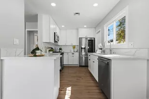 5736 Camber Dr, San Diego, CA 92117 - Photo 17