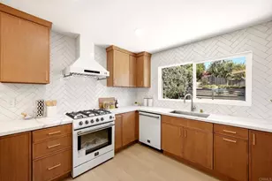 1024 Circle Dr, Escondido, CA 92025 - Photo 9