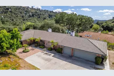 28104 Glenmeade Way, Escondido, CA 92026 - Photo 3