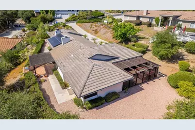 28104 Glenmeade Way, Escondido, CA 92026 - Photo 5