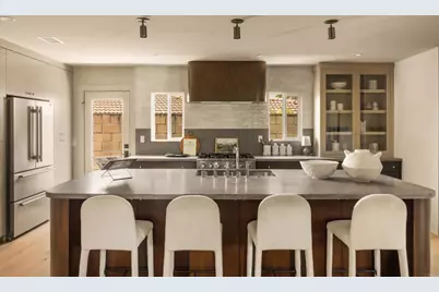 6636 Wooster Ave, Los Angeles, CA 90056 - Photo 7