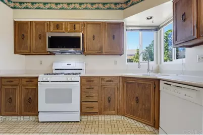 7326 Glencliff Drive, Downey, CA 90240 - Photo 11