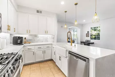 1525 Caminito Zaragosa, Chula Vista, CA 91913 - Photo 19