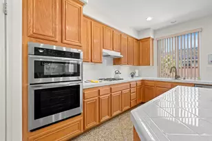 519 Bent Trail Dr, Chula Vista, CA 91914 - Photo 17
