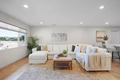 14135 York Avenue, Poway, CA 92064 - Photo 11