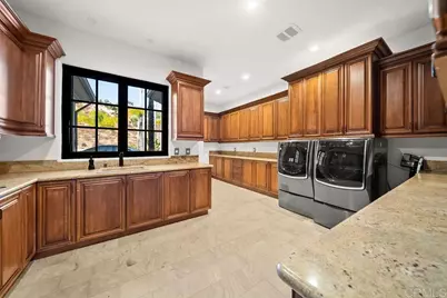 2424 Cerro Sereno, El Cajon, CA 92019 - Photo 73