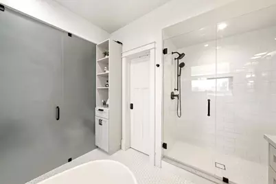 825 9th Street, Coronado, CA 92118 - Photo 17