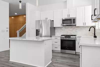 110 W Island Avenue, San Diego, CA 92101 - Photo 17