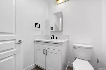 110 W Island Avenue, San Diego, CA 92101 - Photo 35