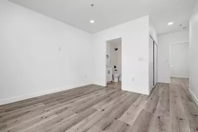 110 W Island Avenue, San Diego, CA 92101 - Photo 33