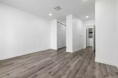 110 W Island Avenue, San Diego, CA 92101 - Photo 29