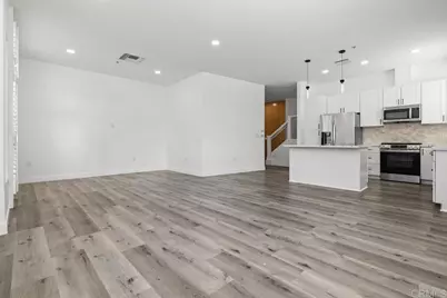 110 W Island Avenue, San Diego, CA 92101 - Photo 23