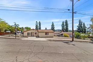 7979 Shir Mar Pl, El Cajon, CA 92021 - Photo 29