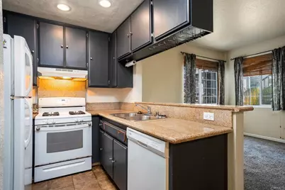 4338 Montalvo 3, San Diego, CA 92107 - Photo 5