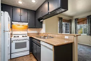 4338 Montalvo 3, San Diego, CA 92107 - Photo 5