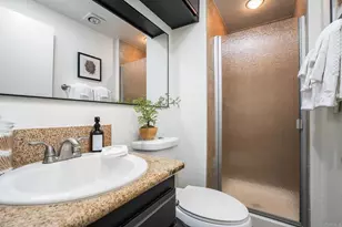 4338 Montalvo 3, San Diego, CA 92107 - Photo 21