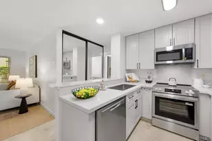1855 Diamond St, San Diego, CA 92109 - Photo 13