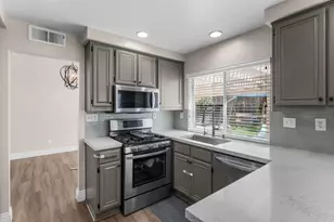 44694 Via Lucido, Temecula, CA 92592 - Photo 11