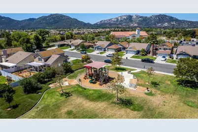 44694 Via Lucido, Temecula, CA 92592 - Photo 37