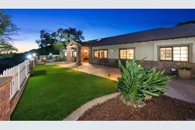 15404 El Capitan Real Ln, El Cajon, CA 92021 - Photo 9