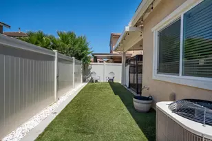 259 Dun Blazer Wy, Fallbrook, CA 92028 - Photo 17