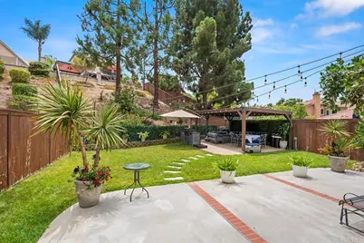 1254 La Crescentia Dr, Chula Vista, CA 91910 - Photo 33