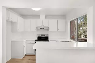 3250 Ashford St, San Diego, CA 92111 - Photo 7