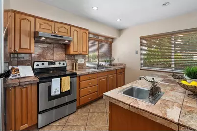 10395 Orozco Road, San Diego, CA 92124 - Photo 9