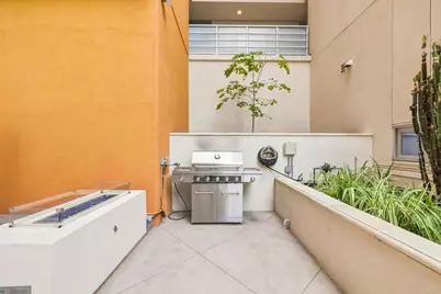550 15th St #204, San Diego, CA 92101 - Photo 27