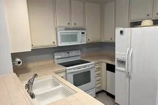 10400 Caminito Cuervo, San Diego, CA 92108 - Photo 5