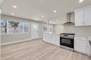 4860 Crestview Dr, Norco, CA 92860 - Photo 9