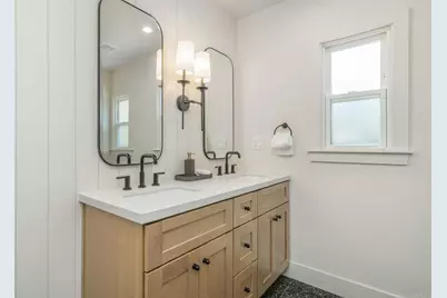 743 N Sparks St, Burbank, CA 91506 - Photo 19