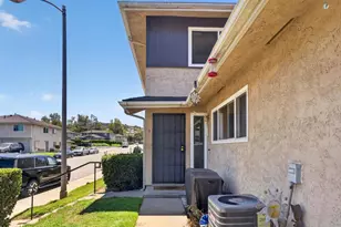12135 Orange Crest Ct, Lakeside, CA 92040 - Photo 3