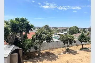 1874 Reo Court, San Diego, CA 92139 - Photo 9