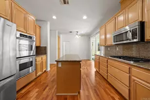 30290 Carmenet Cir, Murrieta, CA 92563 - Photo 11