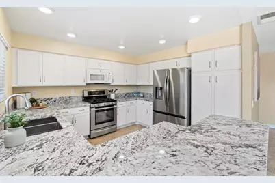 8950 Gateway View Ct, El Cajon, CA 92021 - Photo 7